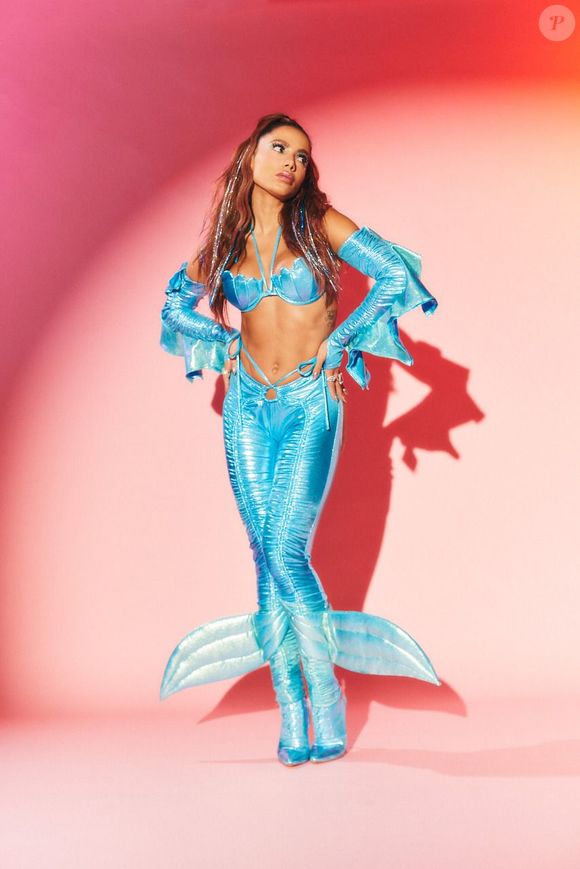 Para curtir o Carnaval sem prejudicar os fios, aposte em limpeza correta, finalizadores leves e atenção na escolha dos acessórios.