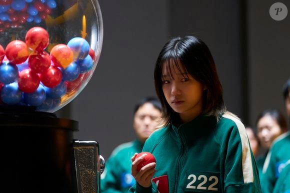 Super jovem, a atriz tem apenas 23 anos e interpreta Jun-hee, a Jogadora 222