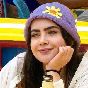 Jade Picon no 'BBB 22': foi com seus looks de crochê que a atriz ajudou a recolocar o feito à mão no centro da moda do reality, transformando a tendência em assunto nacional