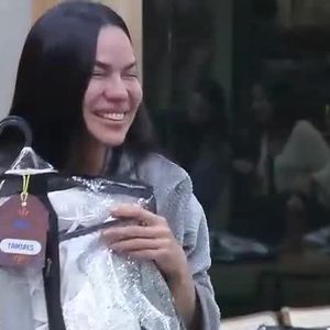 Tamires Assis em ‘A Fazenda’: ‘Tá inventando um monte de merda, sua escrota. Vai ter que pagar muitos processos’