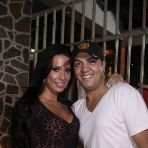 No início do namoro com Belo, Gracyanne Barbosa tinha rotina de treinos menos intensa