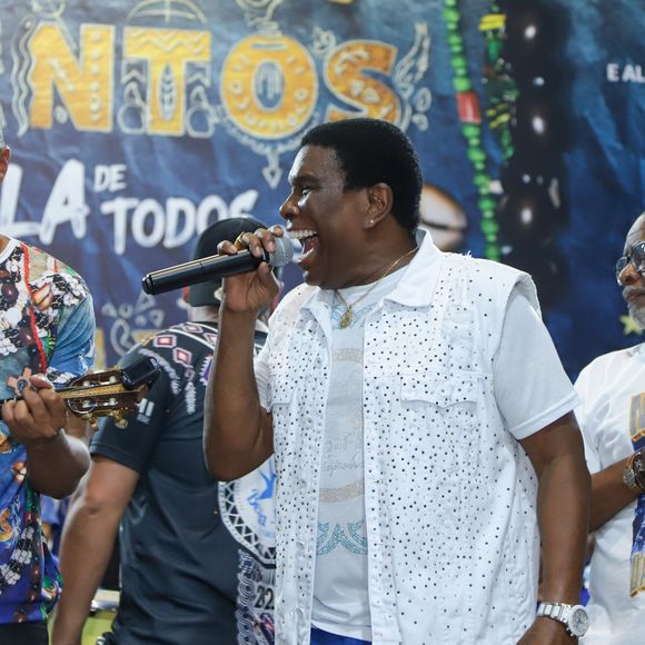 Neguinho da Beija-Flor, perto dos 77 anos, vai deixar o carnaval em 2025