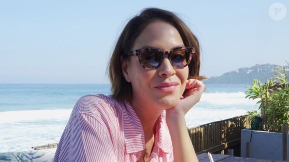 Atriz de 'História de Amor' e filha de Manoel Carlos, Julia Almeida reflete sobre faxina emocional após polêmica envolvendo o pai: 'Pessoas tóxicas'