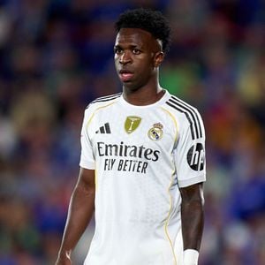 Vini Jr. no Chelsea? O investimento para garantir o passe do craque pode chegar a 135 milhões de libras, nada menos que R$ 980 milhões na atual cotação