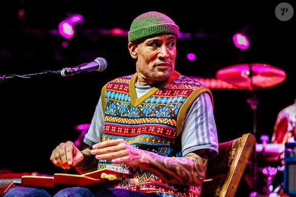 O cantor Ben Harper se apresentou em São Paulo, na noite desta terça-feira (15).