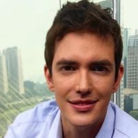 Colunista de esporte do 'Mais Você', Alessandro Jodar leva mulher, grávida pela 1ª vez, ao The Town 2025, em aparição rara. Veja fotos do casal!