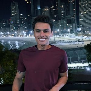Em 'A Fazenda 18', Gabriel Torres mostra corpo magro graças a rotina de treinos, musculação e corrida