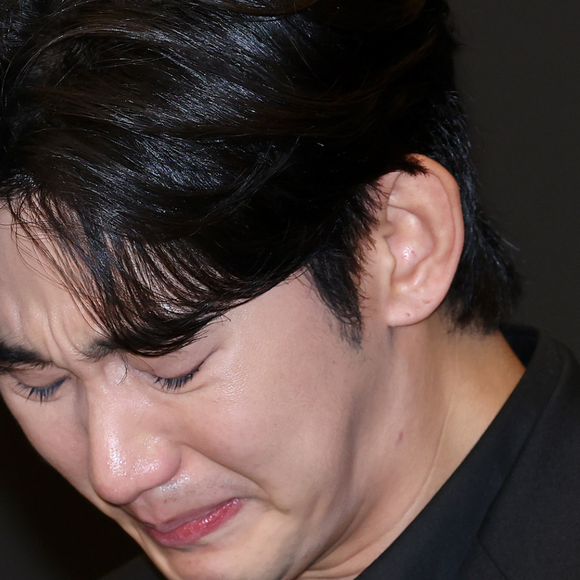 Kim Soo-hyun pede 1614% a mais que a dívida de Kim Sae-ron em processo contra a família da atriz; valor está na casa dos bilhões