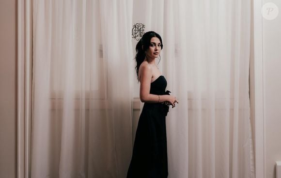 Klara Castano completa 20 anos de carreira em 2026
