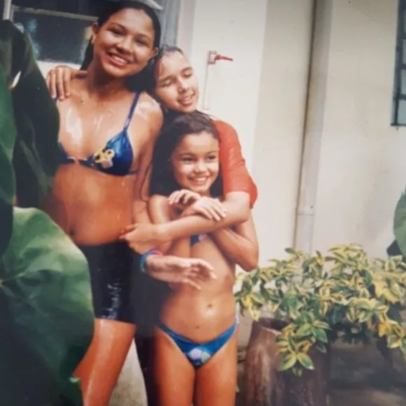 Sophie Charlotte veio para o Brasil quando tinha 8 anos, ainda nos anos 90, e teve que aprender tudo novamente