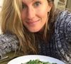 Uma das sopas preferidas de Gisele Bündchen é uma sopa de ervilha vegetariana que te ensinamos a fazer a seguir