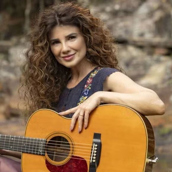 Qual é o papel de Paula Fernandes na novela 'Coração Acelerado'? Cecília volta como espírito para desmascarar Naiane (Isabelle Drummond)