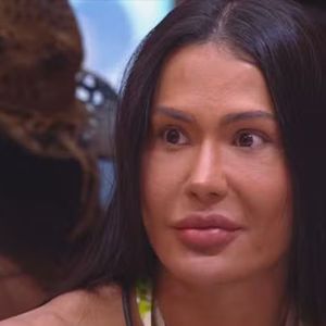 Volta de Gracyanne Barbosa no 'BBB 25' tem memes, choro e até xingamento