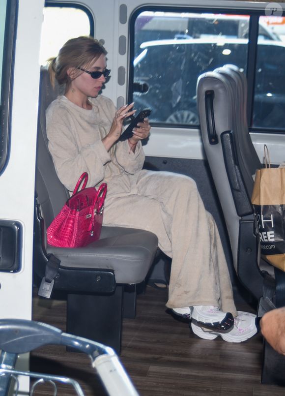 Virgínia Fonseca ainda foi vista com uma bolsa da Hermes