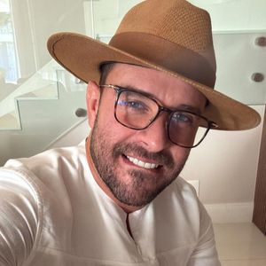 Turnê 'Infinito Samba' é interrompida após diagnóstico que impede o uso da voz para apresentações ao vivo