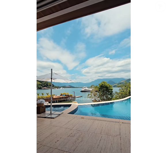 Piscina é um dos atrativos da mansão da série 'Os Donos do Jogo'