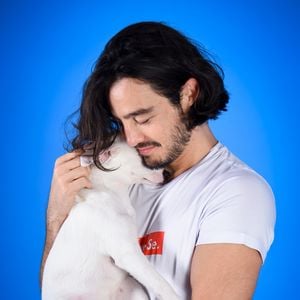 Tiago Iorc teve um conexão marcante com a cachorrinha Íris
