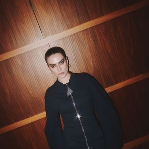 Cleo confirmou e explicou o motivo por trás da decisão. "Voltei, porque eu tive um sonho com o meu avô...", iniciou a atriz