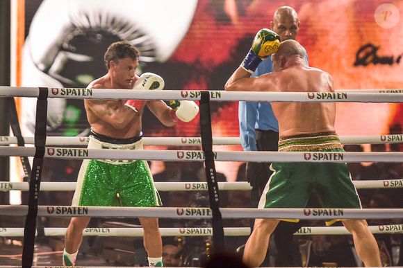 Luta Popó x Wanderlei Silva terminou com invasão ao ringue: baiano condenou atitude do rival. 'Me deu cabeçada, se deu cotovelada'