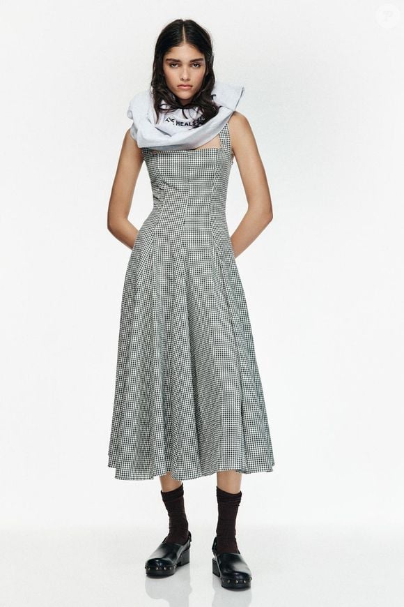 O xadrez vichy é uma estampa recorrente no outono, quase tanto quanto flores e poás