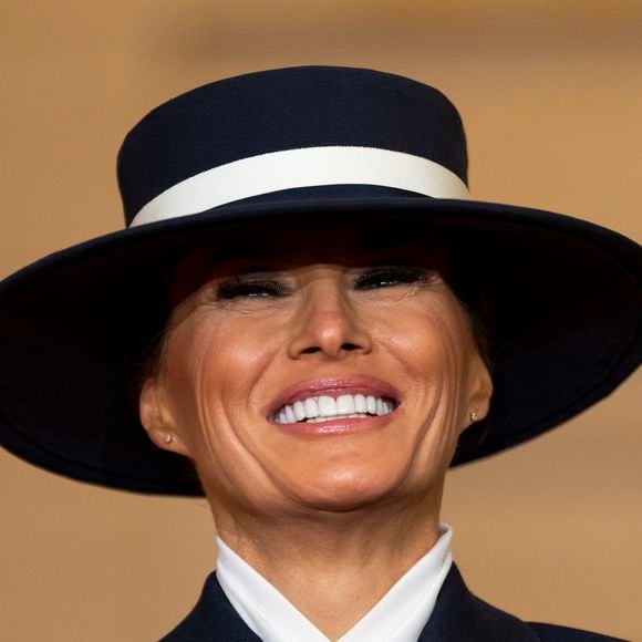 Chapéu de Melania Trump na posse de Donald Trump em 2025 deu o que falar na web