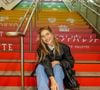 Virginia usou bolsa preta do modelo Le City, da Balenciaga
