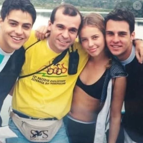 Paolla Oliveira em foto da época do 'Passa ou Repassa', onde trabalhou com Klaus Hee, que morreu de câncer aos 50 anos