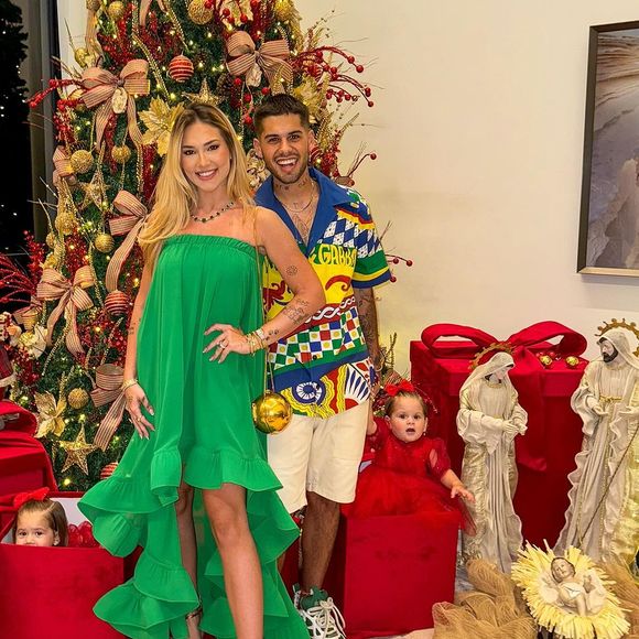 Virginia arriscou mais uma vez e usou vestido verde para passar o natal com o marido Zé Felipe