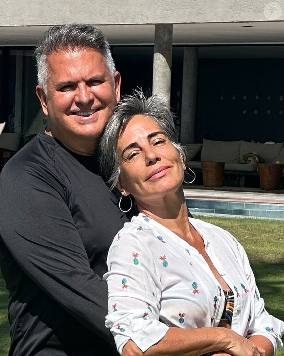 Gloria Pires e Orlando Morais se pronunciaram um mês depois no ‘Domingão do Faustão’, já que a onda de burburinho não cessou