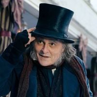 Johnny Depp faz um retorno triunfal a Hollywood: aos 63 anos, ator surge irreconhecível em nova adaptação de livro de 1843 para o cinema
