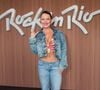 Mari Bridi apostou em all jeans, mas também deixou a barriga à mostra no Rock in Rio