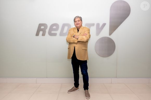 José Luiz Datena pede demissão da RedeTV! e encerra sua segunda passagem pela emissora, onde comandava o programa 'Brasil do Povo'