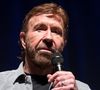 Pai de cinco, Chuck Norris reconheceu filha fora do casamento 26 anos depois do nascimento; herdeira é fruto de traição e ator admitiu 'vergonha': 'Não precisei de DNA'