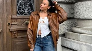 Adeus, Samba: esse tênis da Adidas na cor bala Toffee de doce de leite é o favorito das fashionistas para criar looks elegantes neste Outono