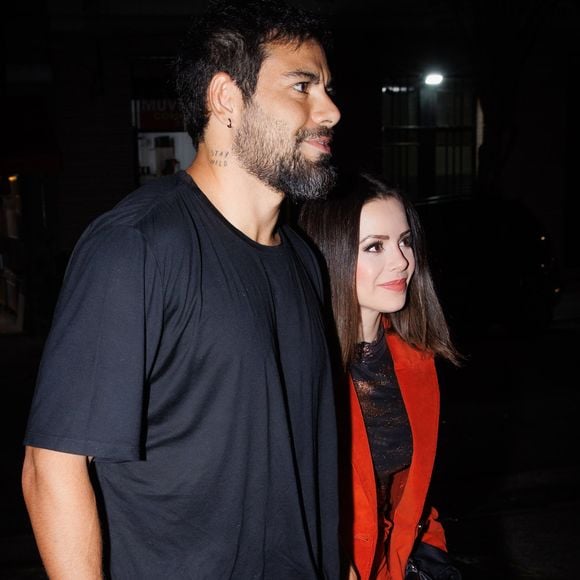 Sandy assumiu namoro com o médico Pedro Andrade após a separação