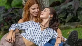 Casal vivido por Alanis Guillen e Gabriela Medvedovski em 'Três Graças' sofre preconceito! Mãe do ex-BBB Davi Brito é acusada de homofobia após critica a capítulo com 1ª cena íntima: 'Ser humano está desobedecendo'