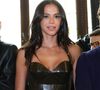 Bruna Marquezine prestigiou o desfile da grife Mondepars, encabeçada pela grande amiga Sasha Meneghel