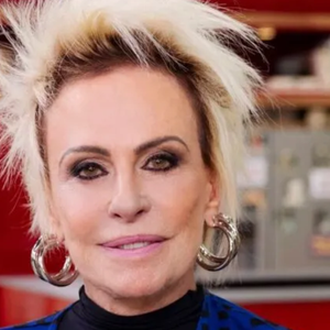 O tradicional 'Parabéns pra Você' sinaliza que a comida do “Mais Você” está liberada para os bastidores