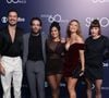 Sem Cauã Reymond, Bella Campos, Humberto Carrão e outros atores da novela 'Vale Tudo' posaram juntos em clima de harmonia no bastidor do show Globo 60 anos