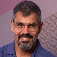 Juliano Cazarré revela comovente desejo envolvendo saúde da filha diagnosticada com doença rara: 'Queria muito...'