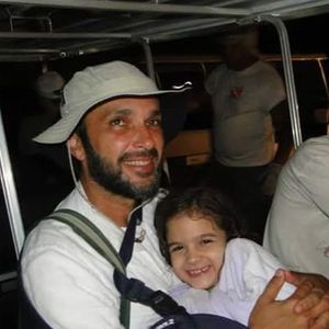 Em clima de emoção e comemoração, a ex-atriz mirim, hoje com 21 anos, mostrou que guarda as melhores recordações dessa fase marcante da carreira em um dia especial