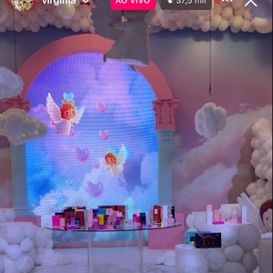 Festa de Maria Alice ainda contou com telão de LED.