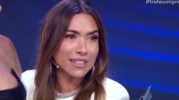 'Não queria estar lá': Patrícia Abravanel emociona com discurso em homenagem ao pai, Silvio Santos, ao receber Troféu Imprensa