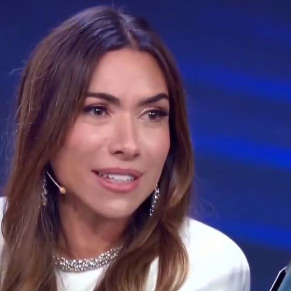 Patrícia Abravanel se emocionou ao receber o Troféu Imprensa neste domingo, 4 de maio de 2025