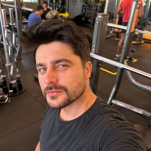 Um dos procedimentos feito por Guilherme Leicam foi uma harmonização facial Full Face