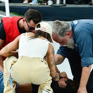 Rayssa Leal recebeu atendimento no local