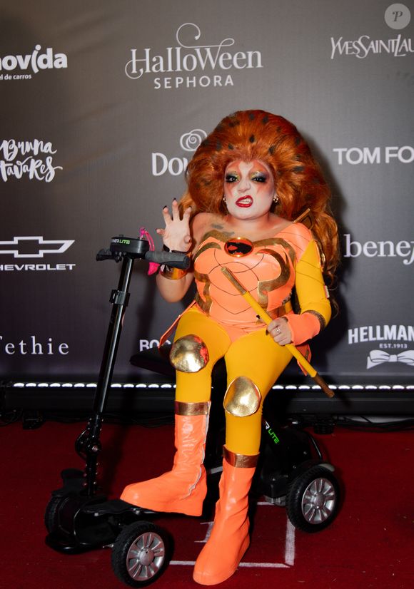 Baile de Halloween da Sephora 2025: Pequena Lo escolheu uma fantasia chamativa com make forte