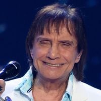Poucos lembram, mas há 24 anos Roberto Carlos se envolveu em grande polêmica com a Globo ao gravar especial para outra TV