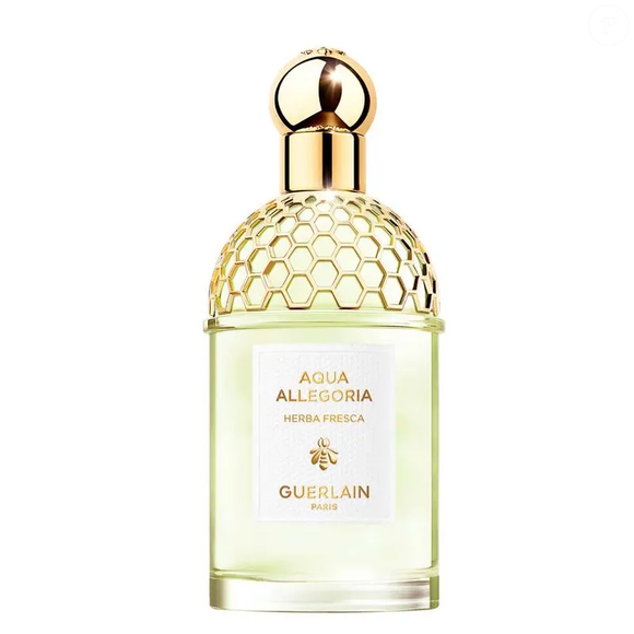 Aqua Allegoria Herba Fresca (Guerlain) combina trevo-branco, limão e chá verde com notas de lírio-do-vale e flor de pera, criando uma fragrância verde, fresca, leve e sofisticada, perfeita para quem ama a sensação de limpeza