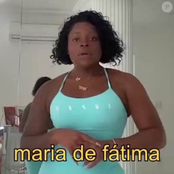 Desde que começou a novela, circula no X, antigo Twitter, uma imagem de Jojo Todynho com um corte de cabelo idêntico ao da personagem de Bella Campos. A foto virou meme